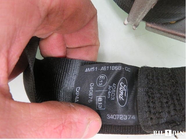 Sikkerhetsbelte bak venstre til Ford Kuga 2008-2012 (Type I)  (FORD|1778062|4M51A611B68CD|4M51A611B68CC)