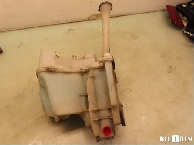 Spylertank til Nissan Juke 2010-2014 (Fase 1) (NISSAN|289101KA1A|)