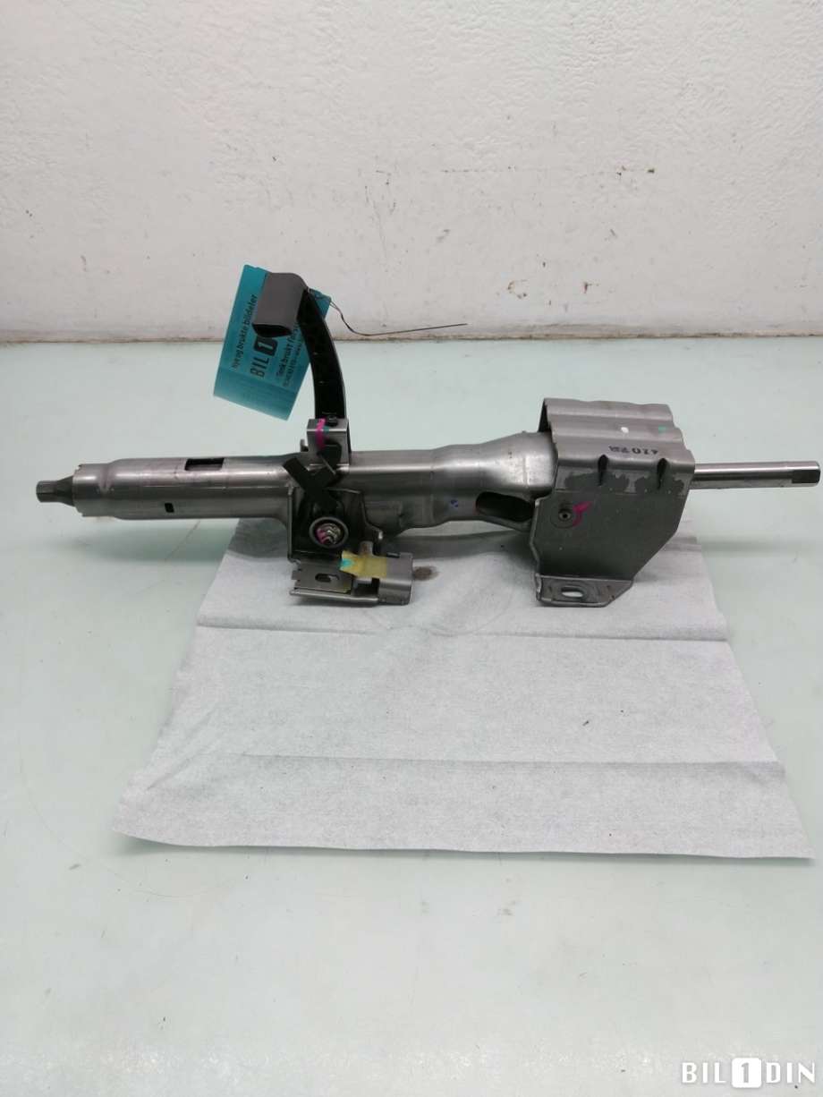 Rattaksel til Ford Ranger, 2012-2015  (FORD|DB393C529AB)