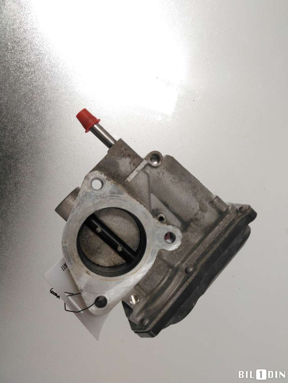Spjeldhus til Toyota Yaris 2014-2020 (Type III, Fase 2)  (TOYOTA|2203047040|)