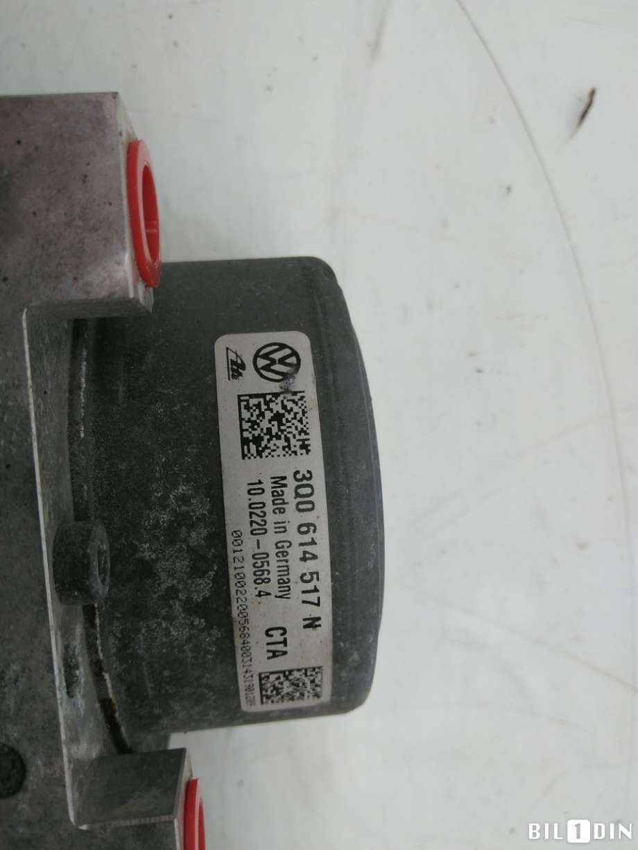 ABS sentral til Škoda Octavia 2013-2016 (Type III, Fase 1) (SKODA|3Q0614517N|)