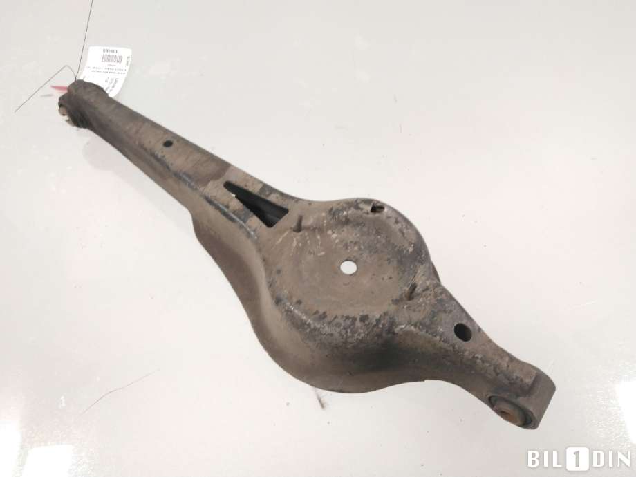 Bærebru høyre bak til Toyota Prius +7 2012-2020 (Type III) (stasjonsvogn) (stasjonsvogn) (TOYOTA|30736922|)