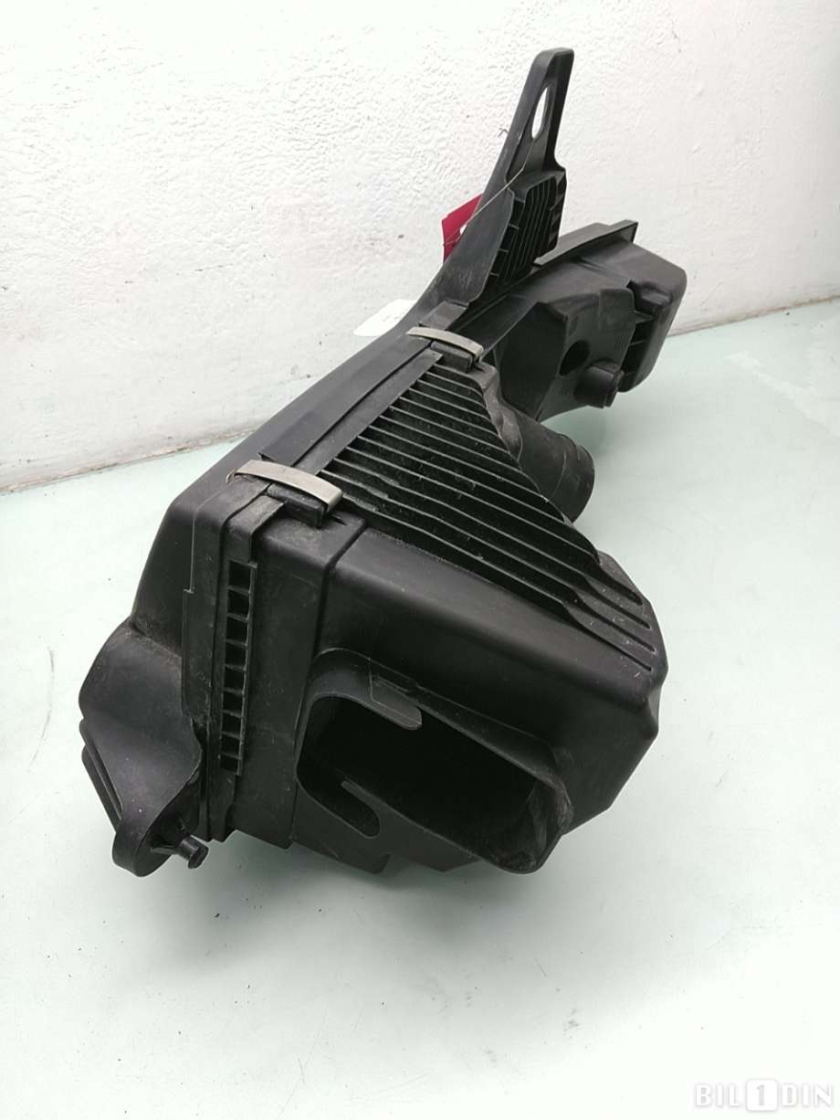 Luftfilterboks til BMW 3-Serie 2012-2018 (F30/F31/F34) (F30/F31/F34) (BMW|13718602387|)