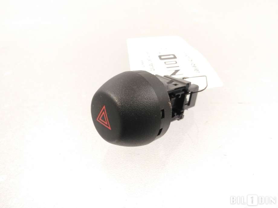 Bryter nødblink til Toyota RAV4 2006-2009 (Type III, Fase 1) (TOYOTA|8433242021|8433242020|)