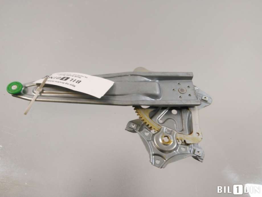 Ruteheis til Toyota Yaris 2009-2011 (Type II, Fase 2)  (TOYOTA|6983002240|)