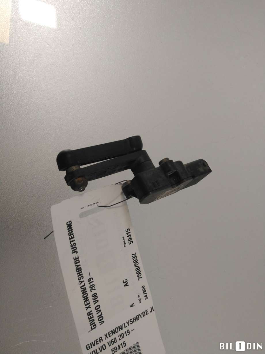 Sensor nivå til Volvo V60 / V60 CC, 2018-->> (Type II)  (VOLVO|32381796)