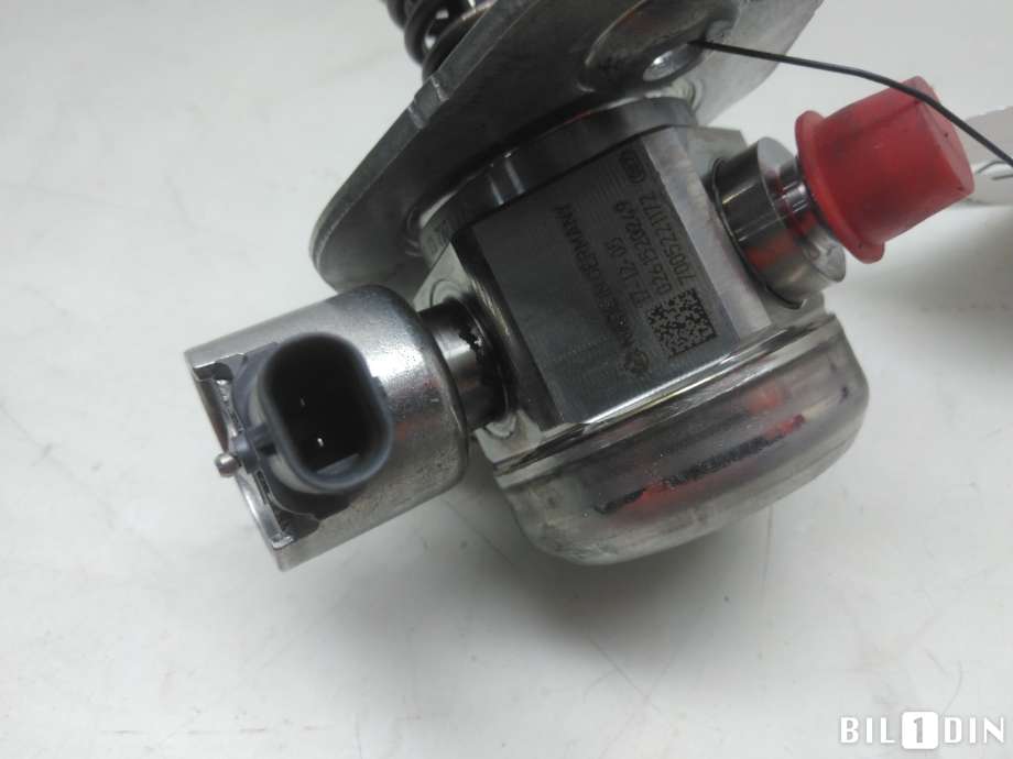 Styreenhet drivstoffpumpe til BMW 2-Serie 2014-2021 (F22/F23) (F22/F23) (BMW|13517636881|)