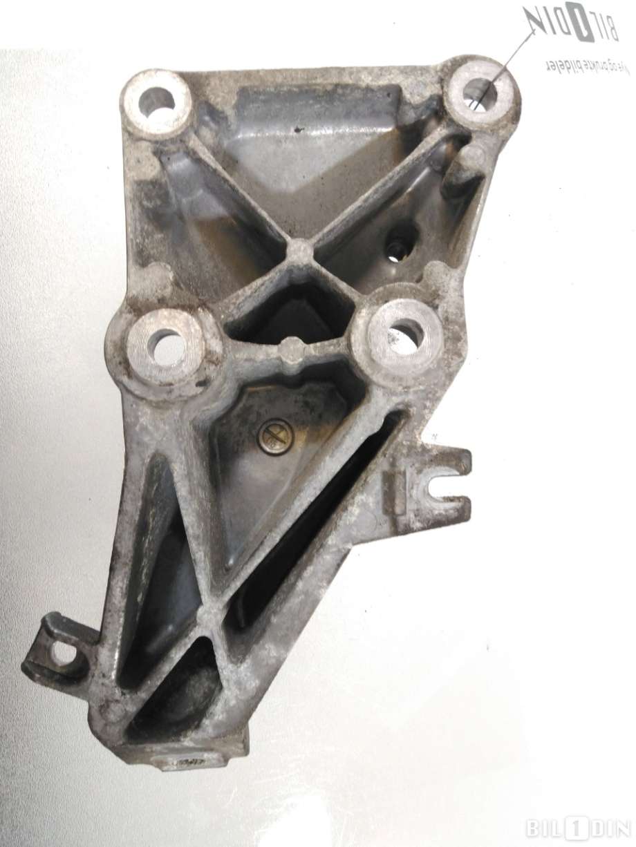 Motorfeste til BMW 3-Serie 2005-2011 (E90/E91/E92/E93) (E90/E91/E92/E93) (BMW|22116760307|)