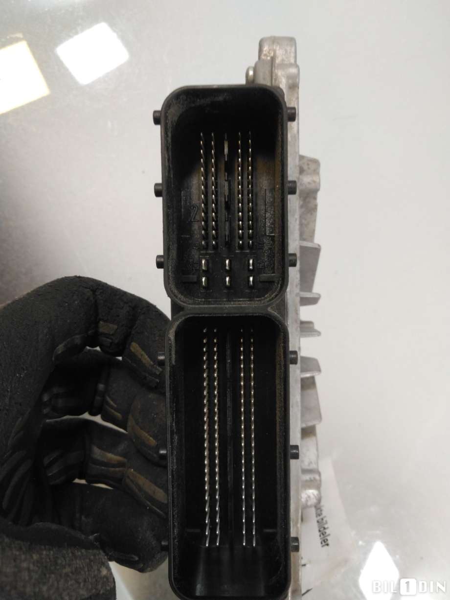 Styreenhet motor til Volvo V70 2007-2013 (Type III, Fase 1)  (VOLVO|36001123||31303388)