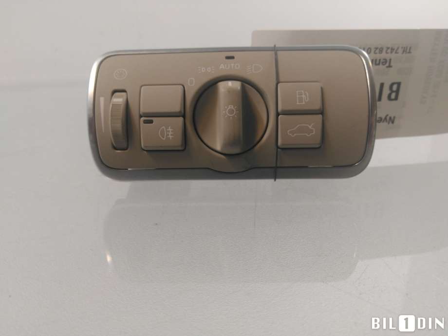 Bryter lys til Volvo XC60, 2014-2017 (Type I, Fase 2)  (VOLVO|31443840)