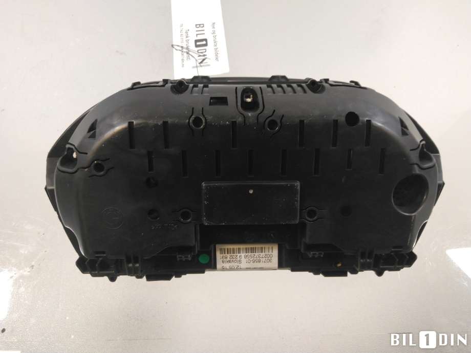 Instrumentpanel til BMW 1-Serie 2015-2019 (Fase 2) (F20/F21) (F20/F21) (BMW|62108794223||6210IK9371849)