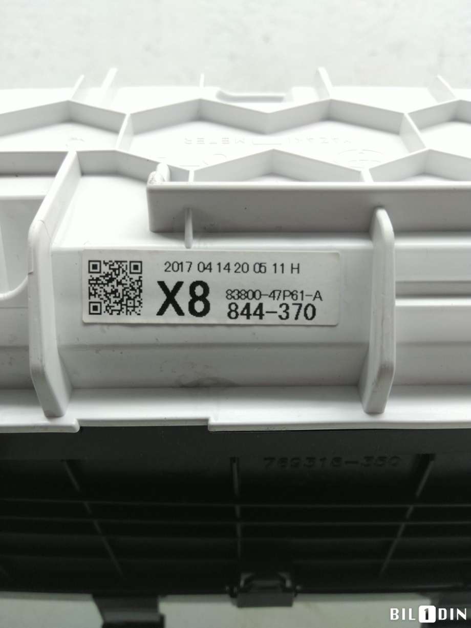 Instrumentpanel til Toyota Prius 2016-2023 (Type IV) (combi) (combi) (TOYOTA|8380047P61|)