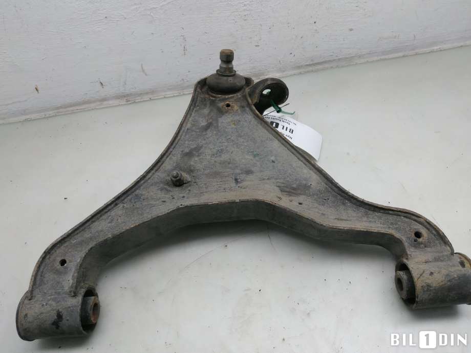 Bærebru høyre foran nedre til Nissan Navara 2005-2010 (Fase 1) (D40) (D40) (NISSAN|54500EB300|)