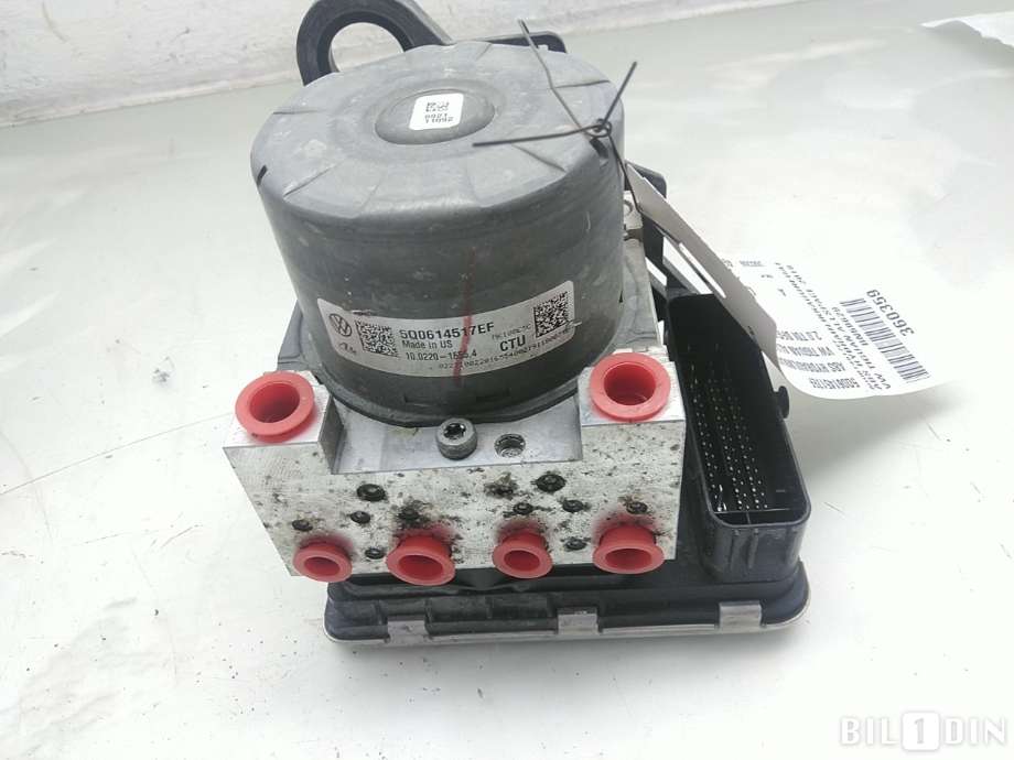 ABS sentral til VW Tiguan 2016-2020 (Type II, Fase 1)  (VOLKSWAGEN|5Q0614517EF|)