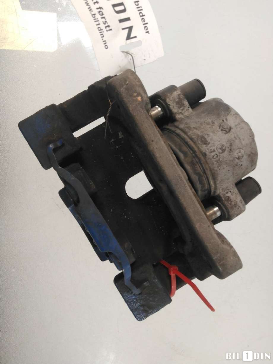 Bremsecaliper venstre foran til BMW 5-Serie 2010-2017 (F10/F11) (F10/F11) (BMW|34116791919|)