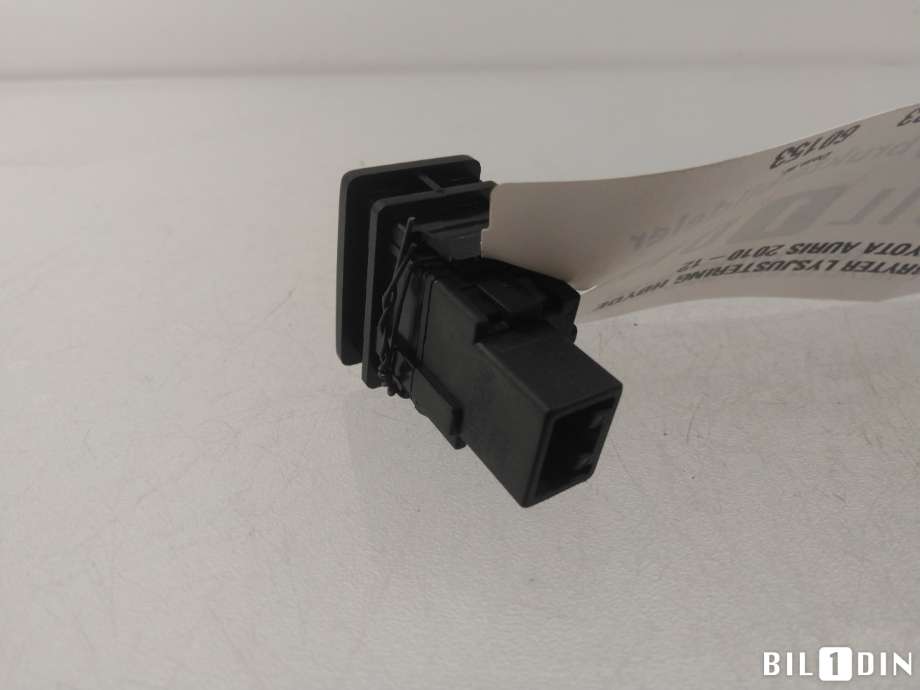 Bryter diverse til Toyota Auris 2010-2012 (Type I, Fase 2)  (TOYOTA|8415202040|)