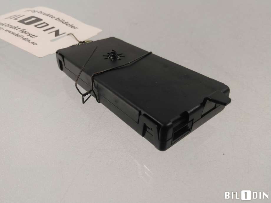 Antenne forsterker til BMW 5-Serie 2017-->> (G30/G31) (G30/G31) (BMW|65209389561||928708)