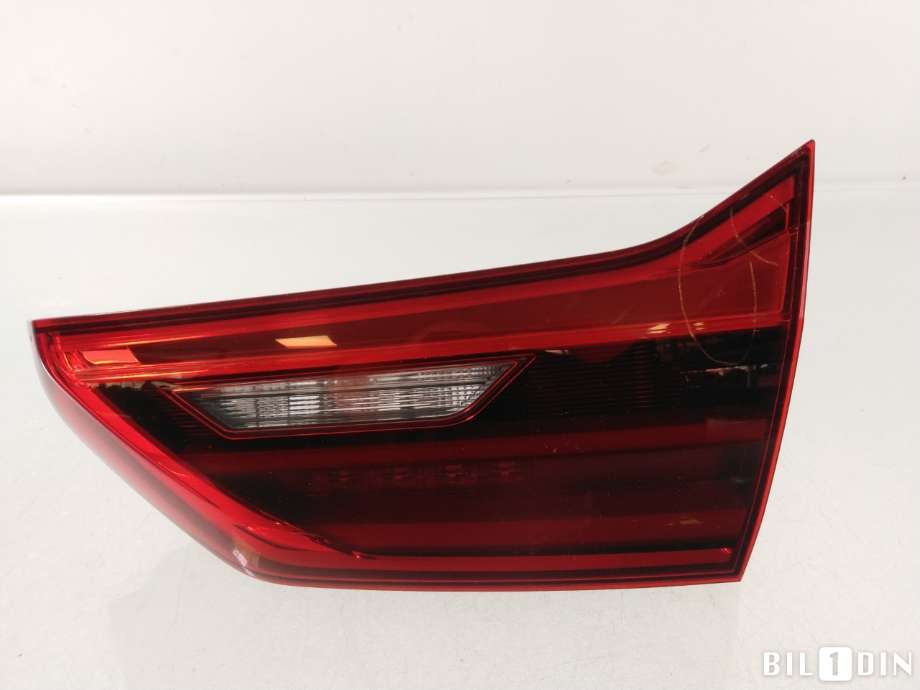 Baklykt høyre indre til BMW 5-Serie, 2017-->> (G30/G31) (G30/G31) (BMW|63217388950)