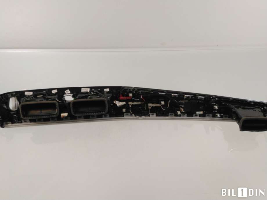 Dashbord friskluftdyse til BMW 5-Serie 2017-->> (G30/G31) (G30/G31) (BMW|64229329579|64229329585|168281)