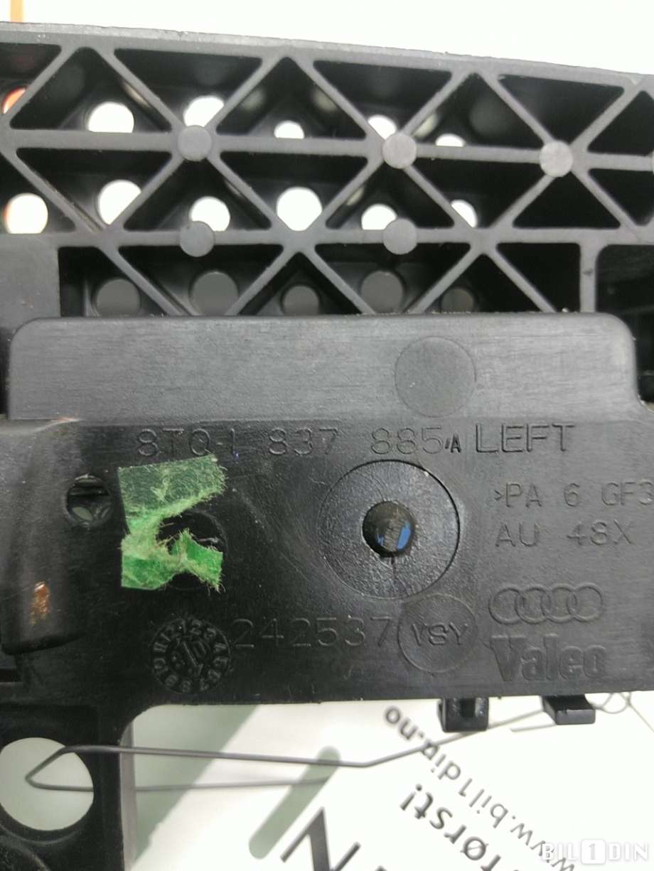 Dørhåndtak utv venstre til Audi A5 2007-2016 (Type I)  (AUDI|8T0837205A||8T01837885A)