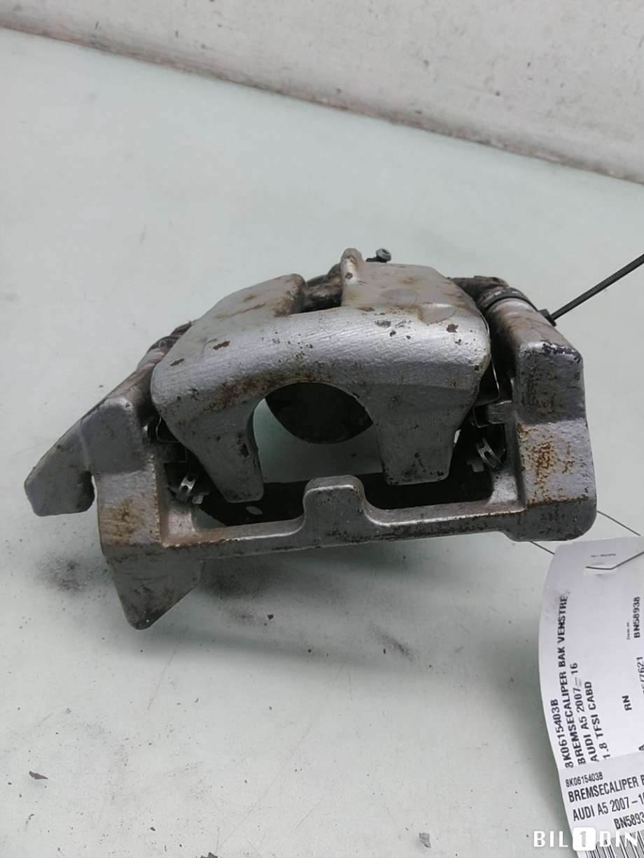 Bremsecaliper venstre bak til Audi A5 2007-2016 (Type I)  (AUDI|8K0615403B|)