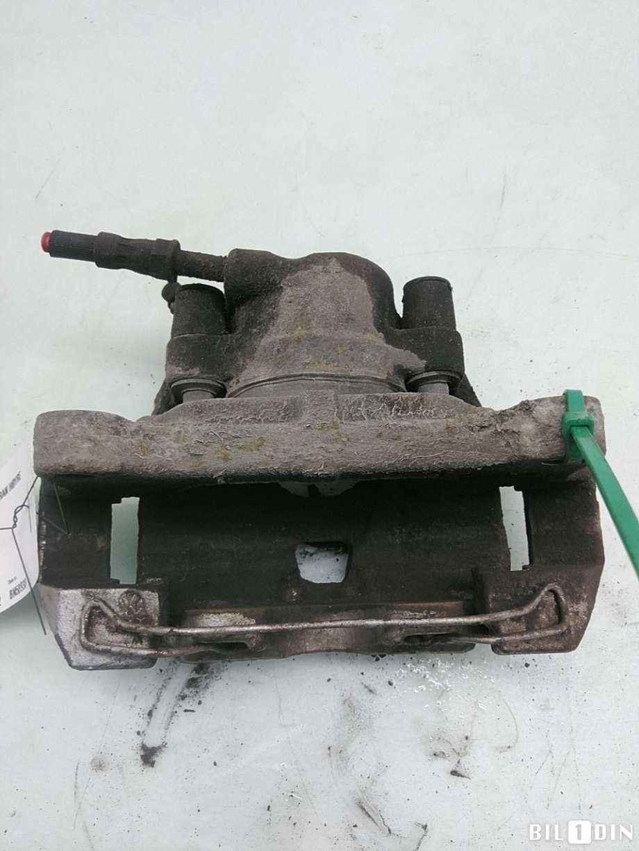 Bremsecaliper høyre foran til Audi A5 2007-2016 (Type I)  (AUDI|8K0615124C|)