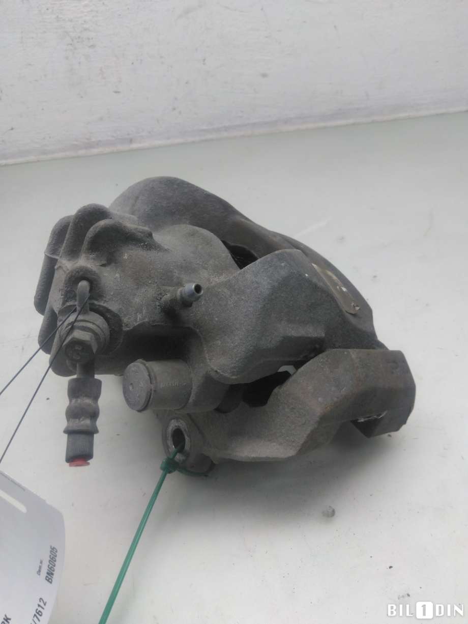 Bremsecaliper høyre foran til Opel Corsa F 2019-->> (OPEL||9835572180)