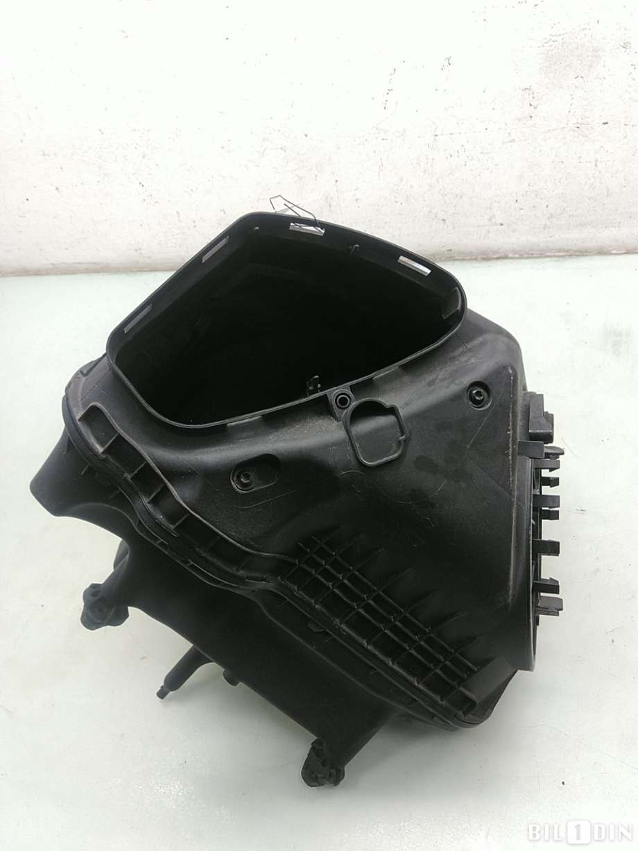 Luftfilterboks til Audi A6, Allroad 2015-2019 (Type III, Fase 2) (C7) (C7) (AUDI|4G0133838AC|)