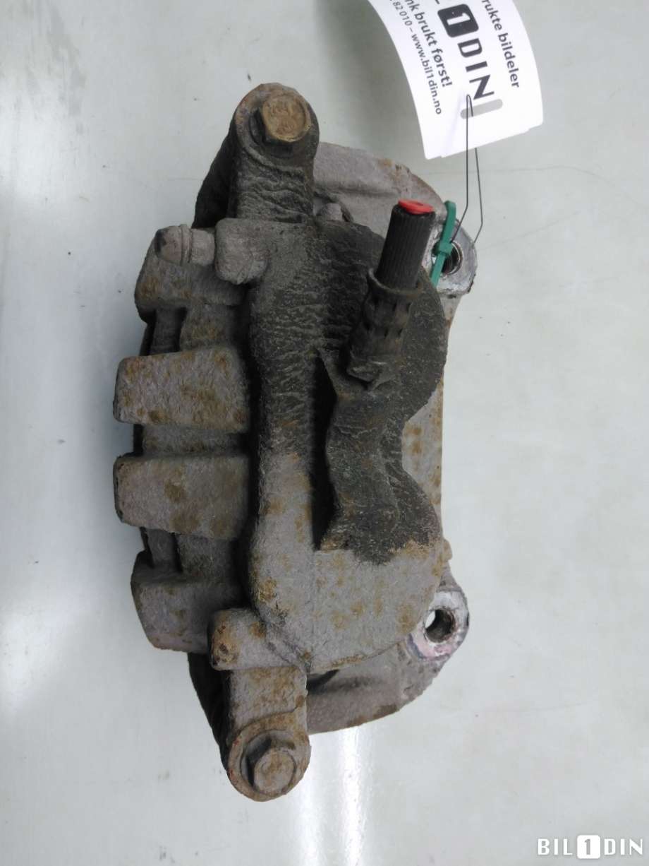Bremsecaliper høyre foran til Jeep Cherokee 2014-->> (Type V)  (JEEP|68212010AA|)