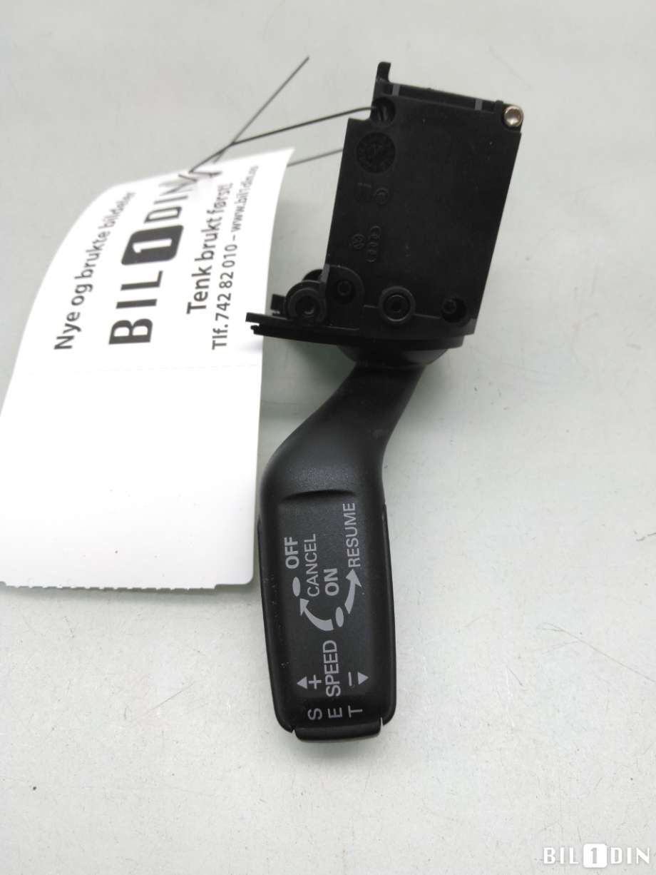 Bryter cruise control til Audi A6 2005-2008 (Type III, Fase 1) (C6) (C6) (AUDI|N90799102|4E0953521B|4E0953521)