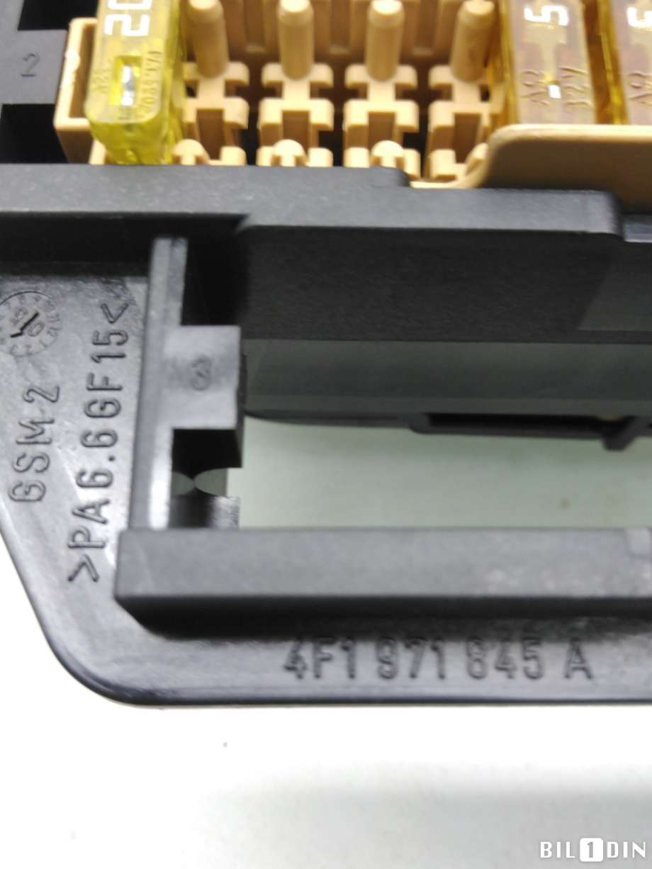 Sikringsboks til Audi A6 2005-2008 (Type III, Fase 1) (C6) (C6) (AUDI|4F1971845A|)