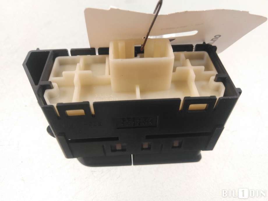 Bryter diverse til Toyota Prius 2016-2023 (Type IV) (combi) (combi) (TOYOTA|8401047320|)