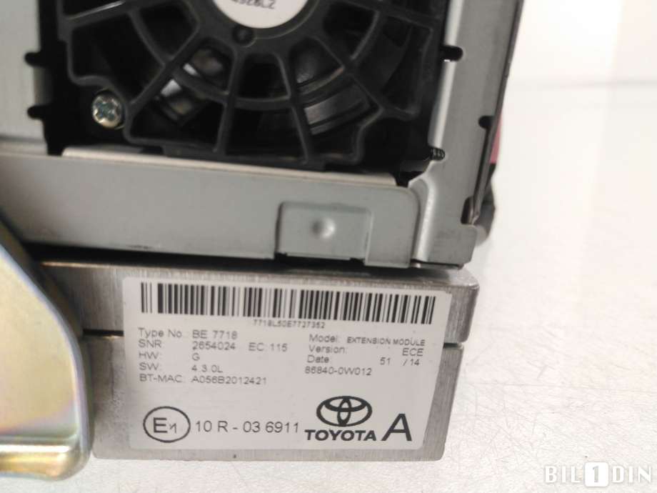 Bilstereo navigasjon til Toyota Auris 2015-2019 (Type II, Fase 2)  (TOYOTA|8614002330||868400W012)