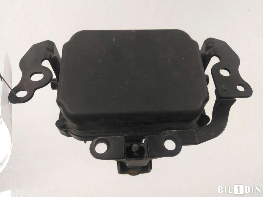Sensor radar til Toyota RAV4, 2016-2019 (Type IV, Fase 2) (TOYOTA|8821047090)