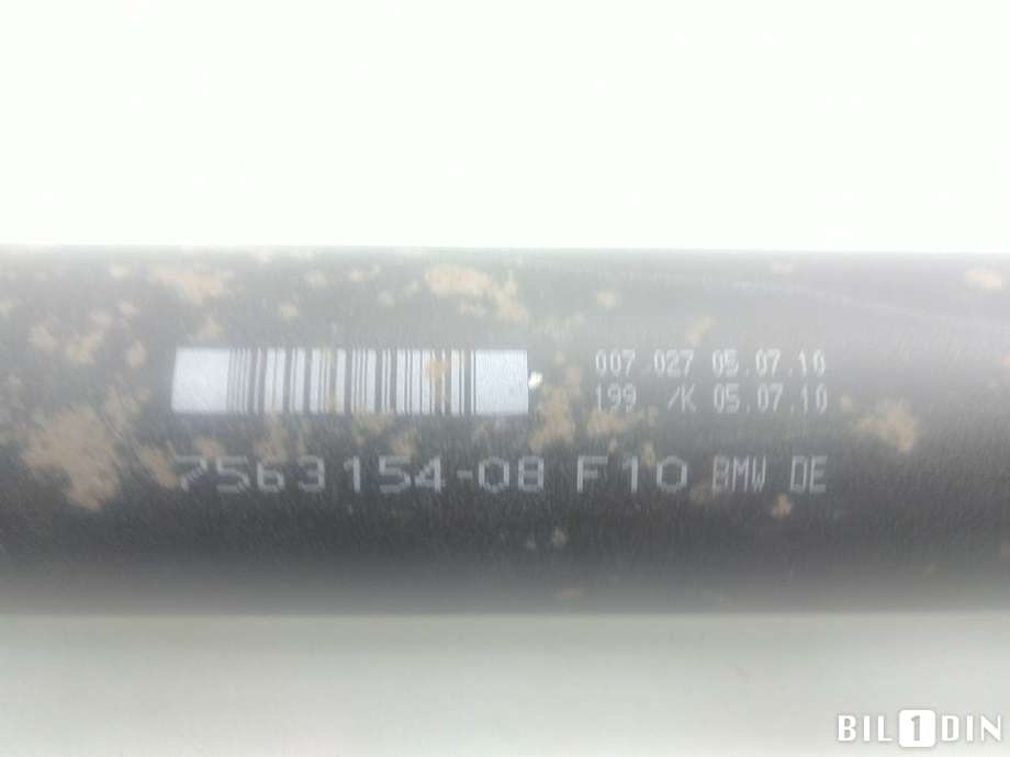 Mellomaksel til BMW 5-Serie 2010-2017 (F10/F11) (F10/F11) (BMW|26107614663|)