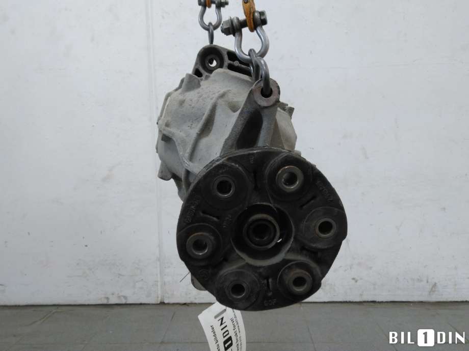 Kardang klokke bak til BMW 5-Serie 2010-2017 (F10/F11) (F10/F11) (BMW|33107584451|758445005|)