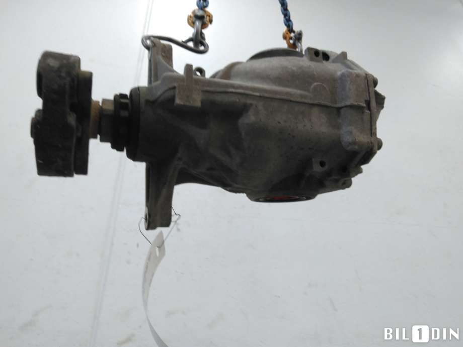 Kardang klokke bak til BMW 5-Serie 2010-2017 (F10/F11) (F10/F11) (BMW|33107584451|758445005|)