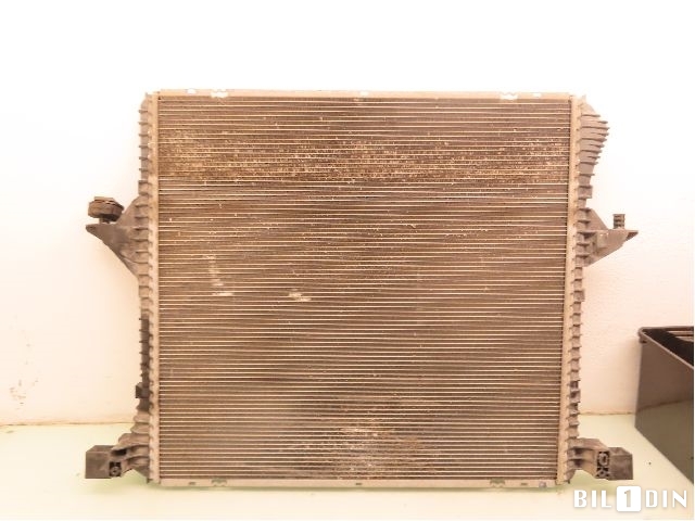 Radiator (automat gir) til VW Amarok 2010-2016 (Type I, Fase 1)  (VOLKSWAGEN|2H0121253A|)