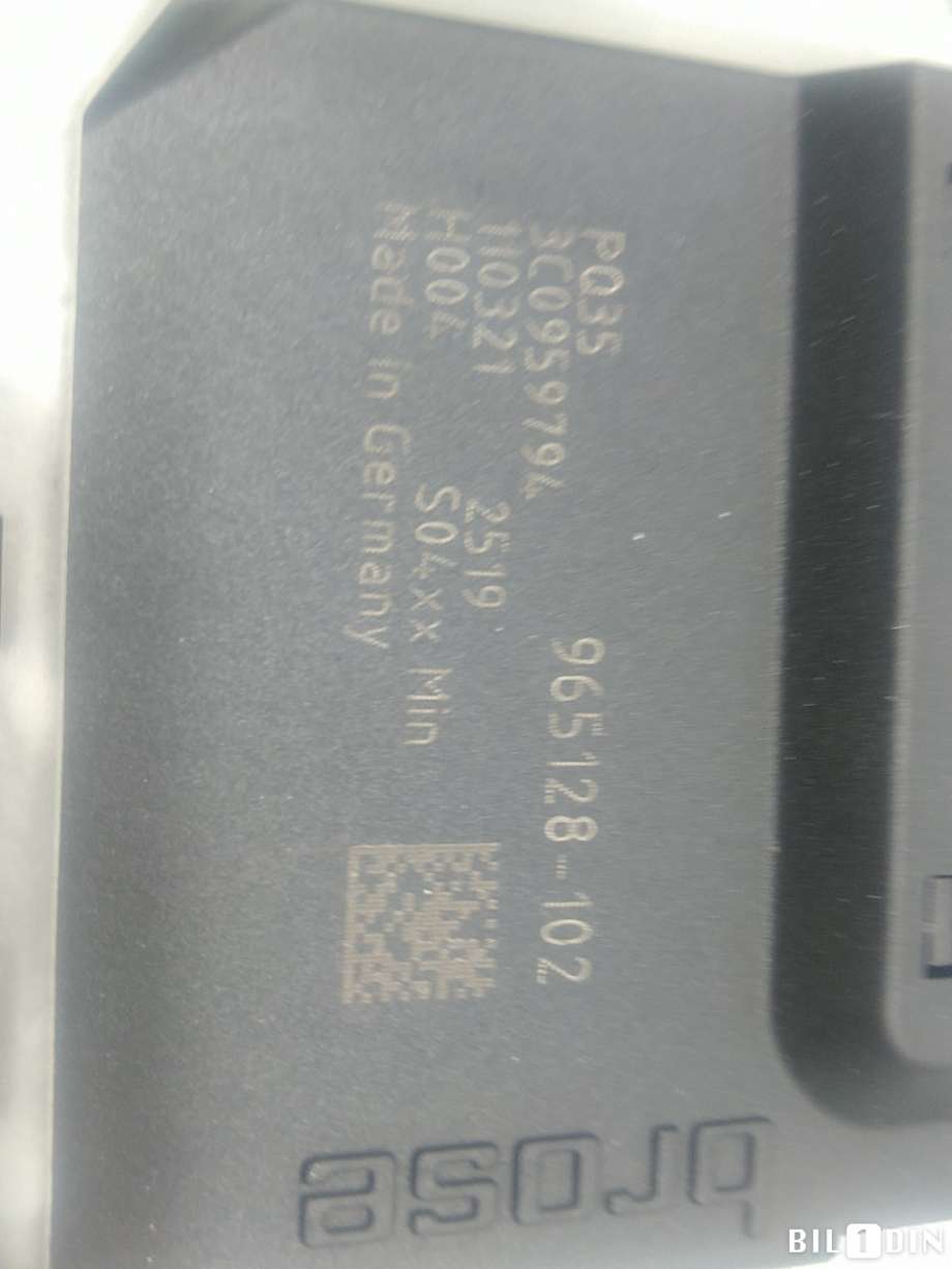 Ruteheis høyre bak til VW Passat 2011-2015 (B7) (B7) (VOLKSWAGEN|3C0959704|)