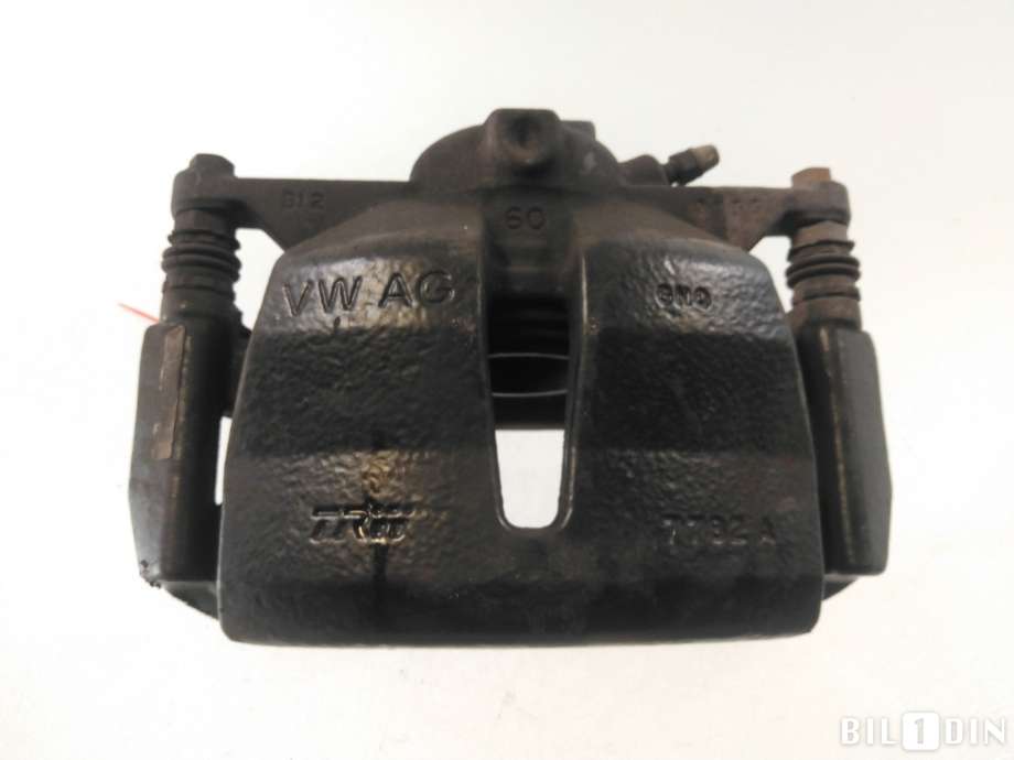 Bremsecaliper venstre foran til Audi A3, 2016-2020 (Type III, Fase 2)  (AUDI|8V0615123E)