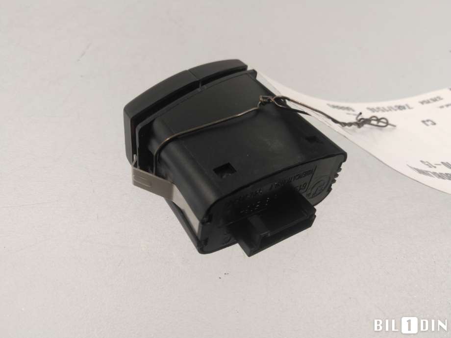 Bryter nødblink til BMW X1 2009-2015 (E84) (E84) (BMW|61316919506|)