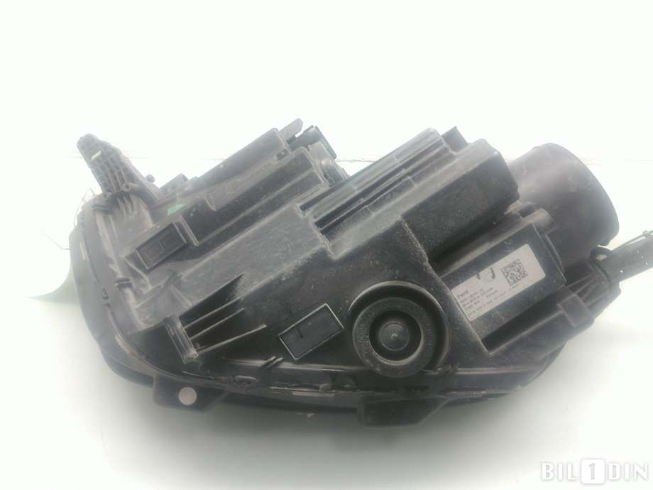 Frontlykt høyre halogen til Ford Ecosport 2016-->>  (FORD|GN1513D154HE|2232211|)