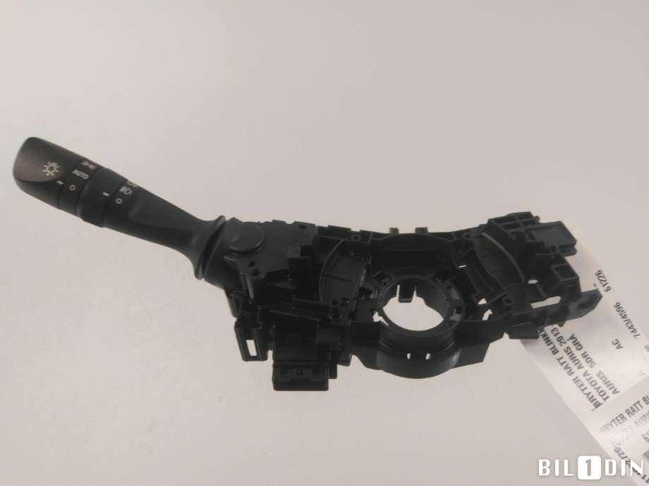 Bryter blink til Toyota Auris 2015-2019 (Type II, Fase 2) (TOYOTA|8414002720|)
