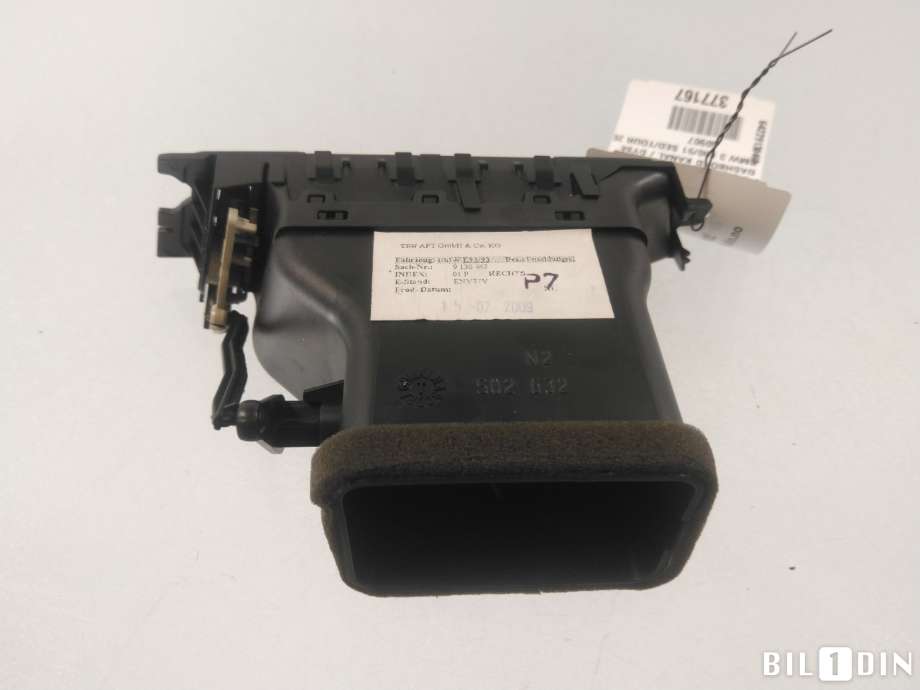 Dashbord friskluftdyse til BMW 3-Serie, 2005-2011 (E90/E91/E92/E93) (E90/E91/E92/E93) (BMW 320D|64229130462)