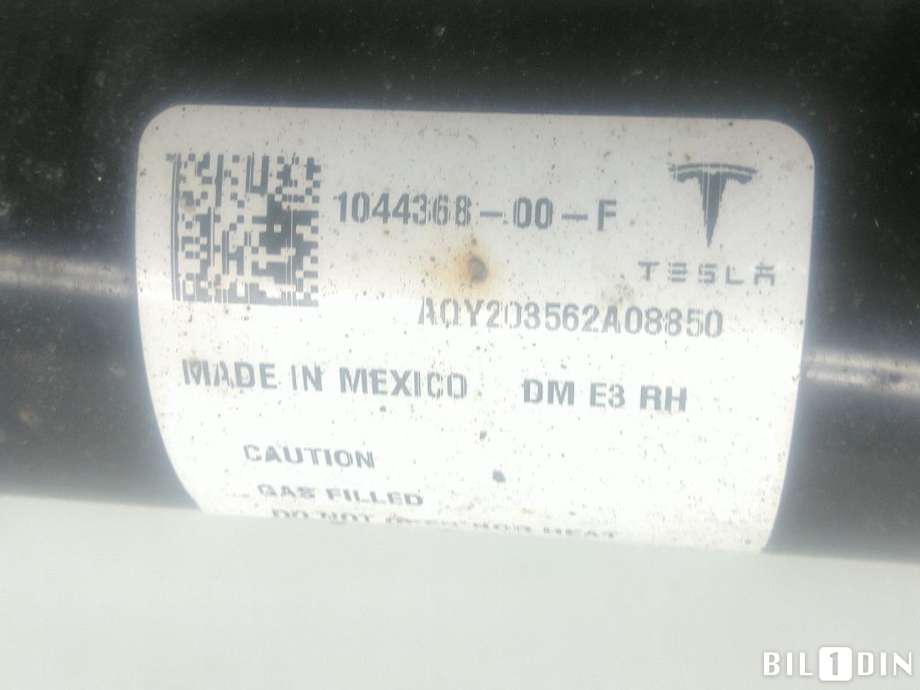 Fjærbein høyre foran til Tesla Model 3 2018-2023 (Fase 1)  (TESLA|104436800F|)