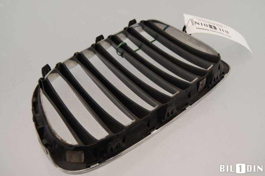 Grill høyre til BMW X1 2009-2015 (E84) (E84) (BMW|51117347667|)