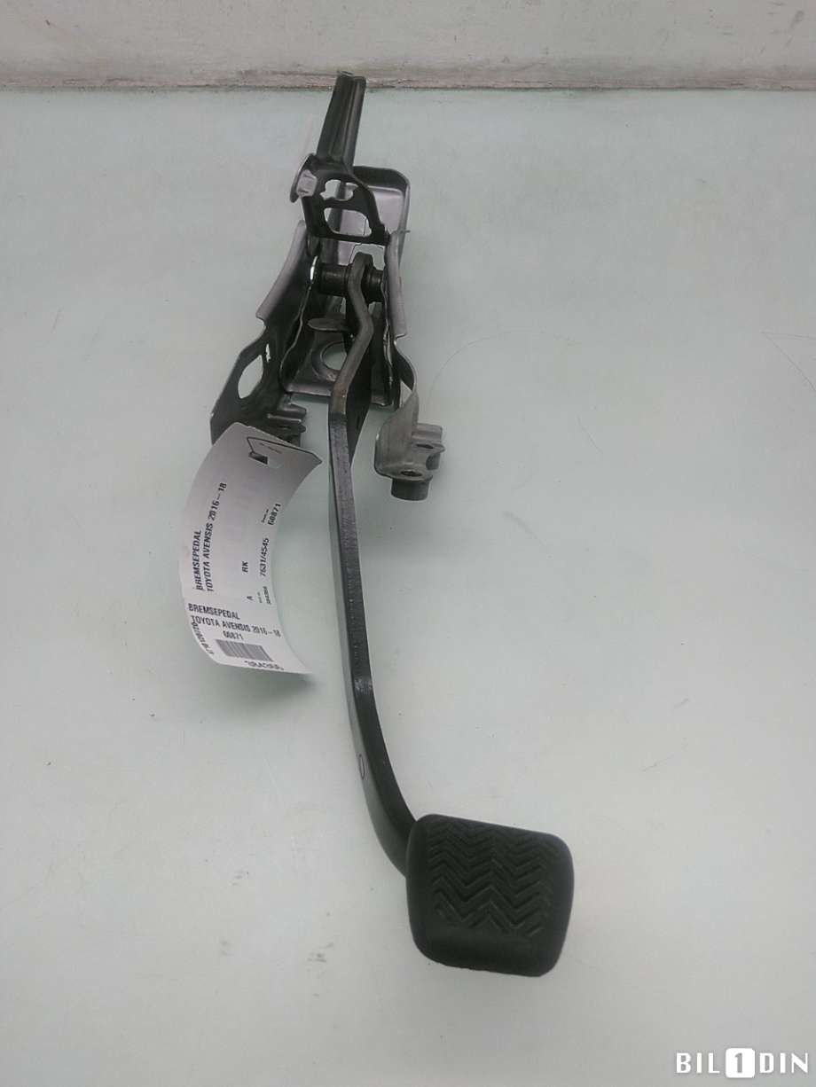 Pedal gass/brems/clutch til Toyota Avensis, 2015-2019 (Type III, Fase 2)  (TOYOTA|4710120720)