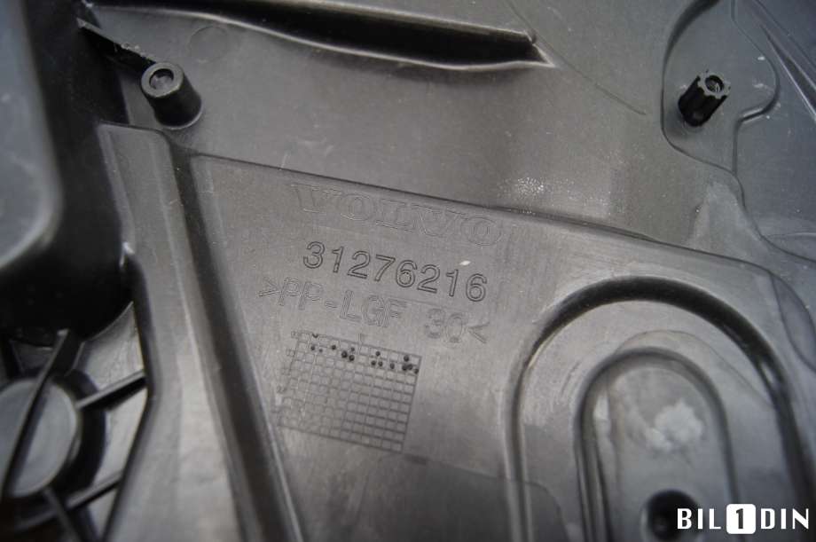 Ruteheis til Volvo V40 2012-2019 (VOLVO|31301556|31276216|)