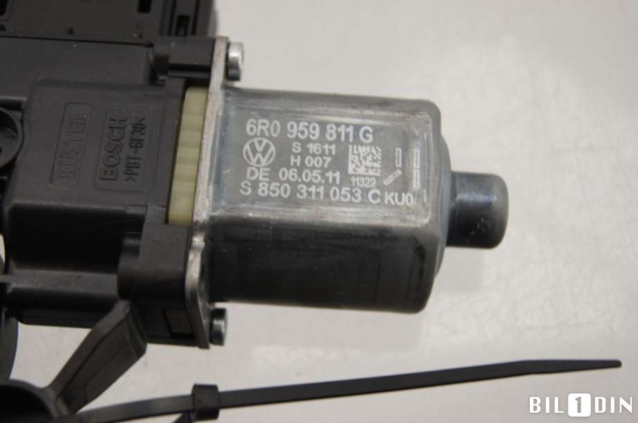 Ruteheis venstre bak til VW Polo 2009-2014 (Type V, Fase 1)  (VOLKSWAGEN|6R0959811N||6R0959811G)