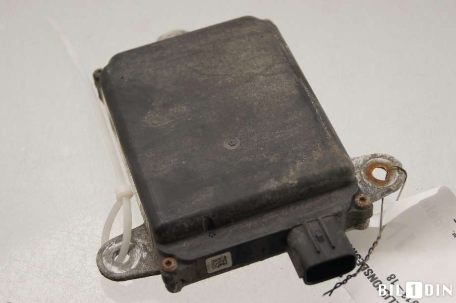 Sensor radar til Toyota RAV4, 2016-2019 (Type IV, Fase 2)  (TOYOTA|881620W381)